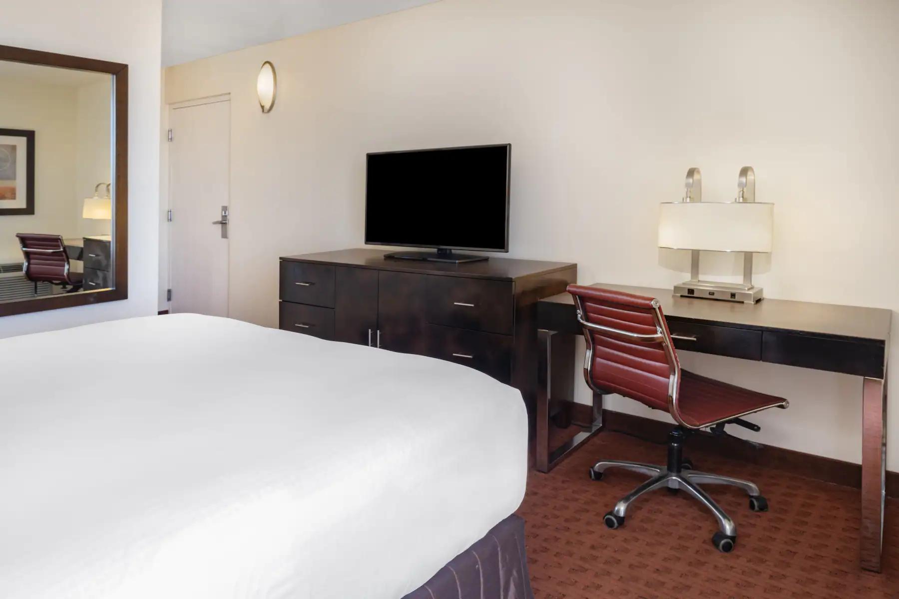 Отель Wyndham Sacramento Carmichael Экстерьер фото