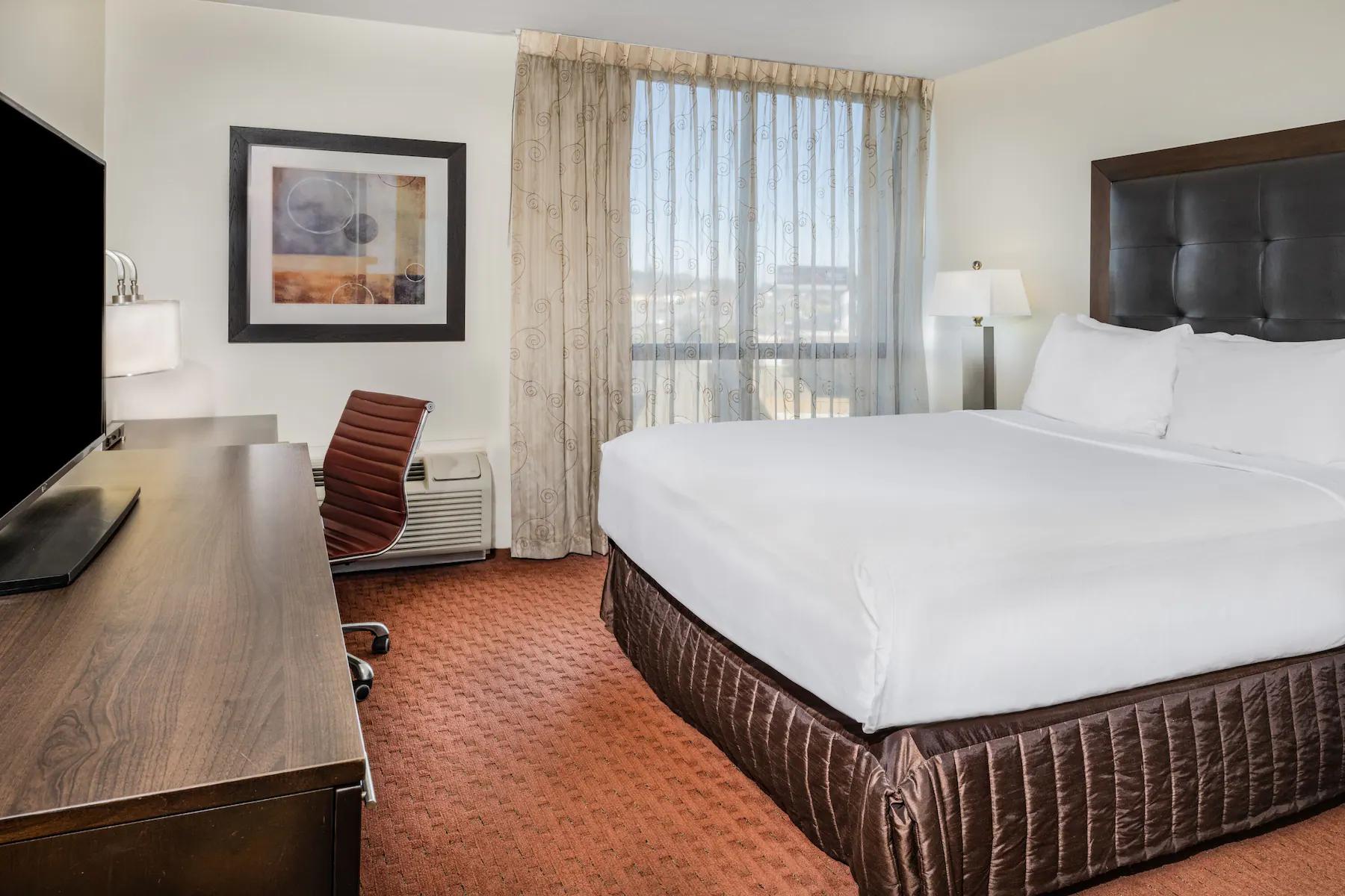 Отель Wyndham Sacramento Carmichael Экстерьер фото