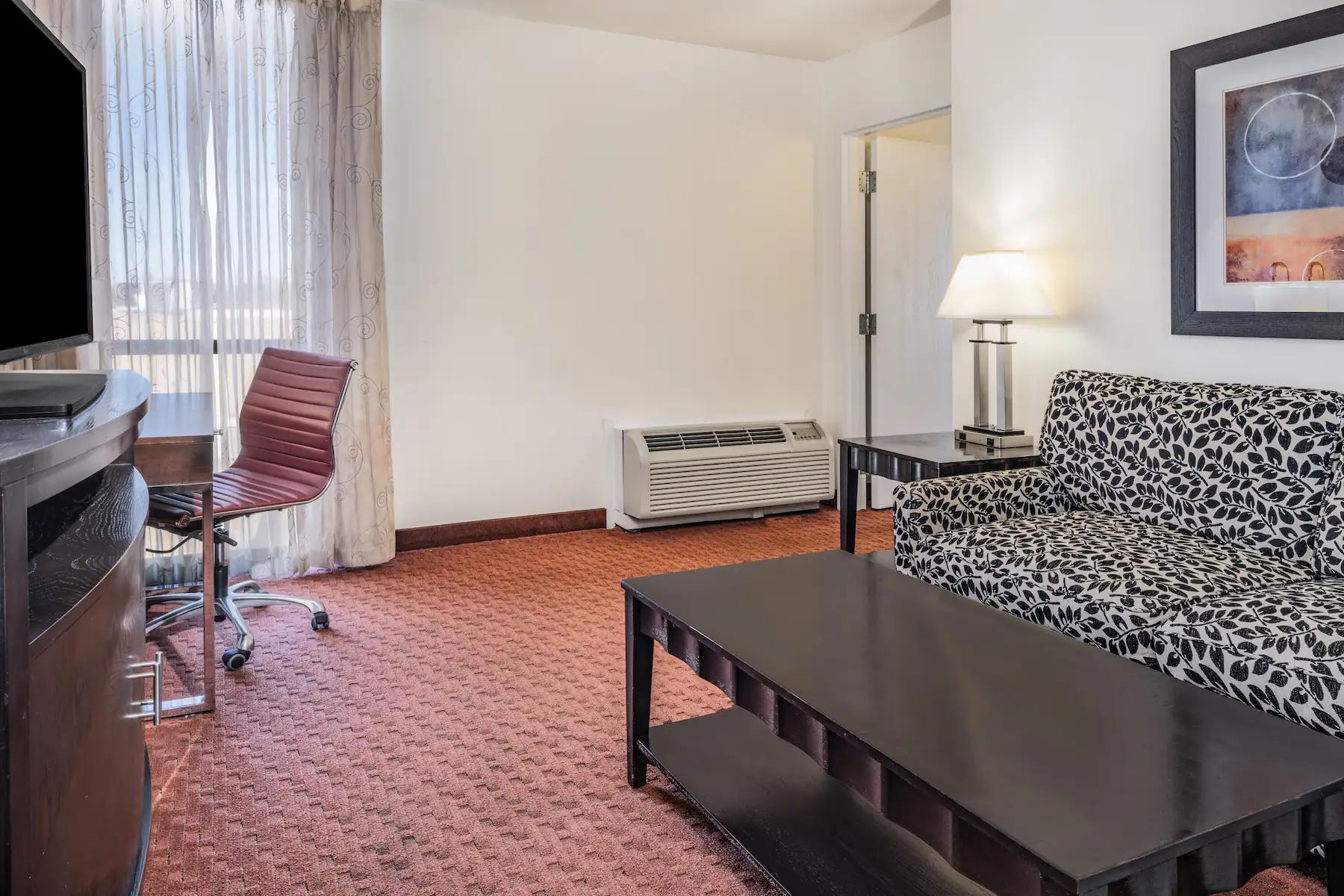 Отель Wyndham Sacramento Carmichael Экстерьер фото