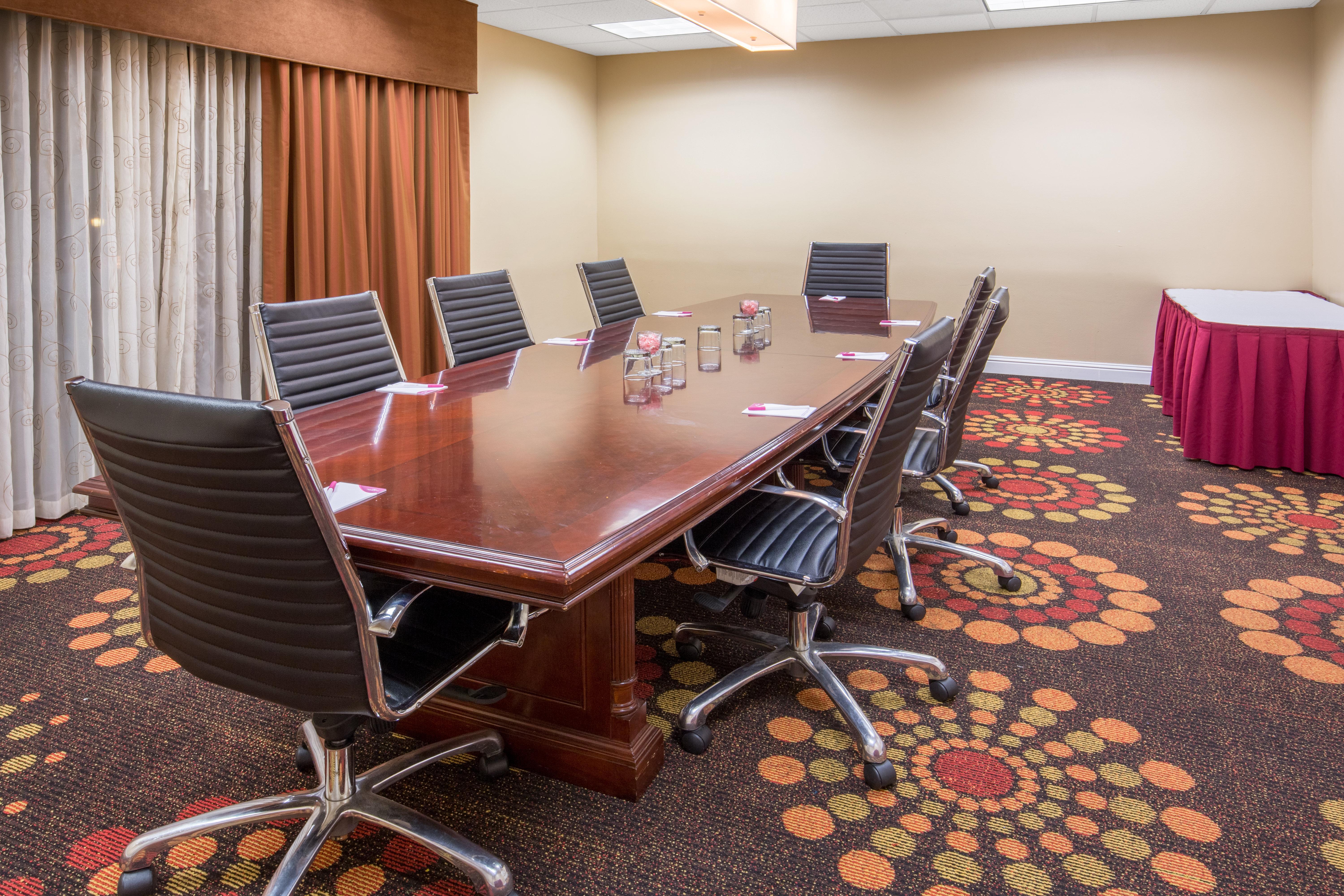 Отель Wyndham Sacramento Carmichael Экстерьер фото