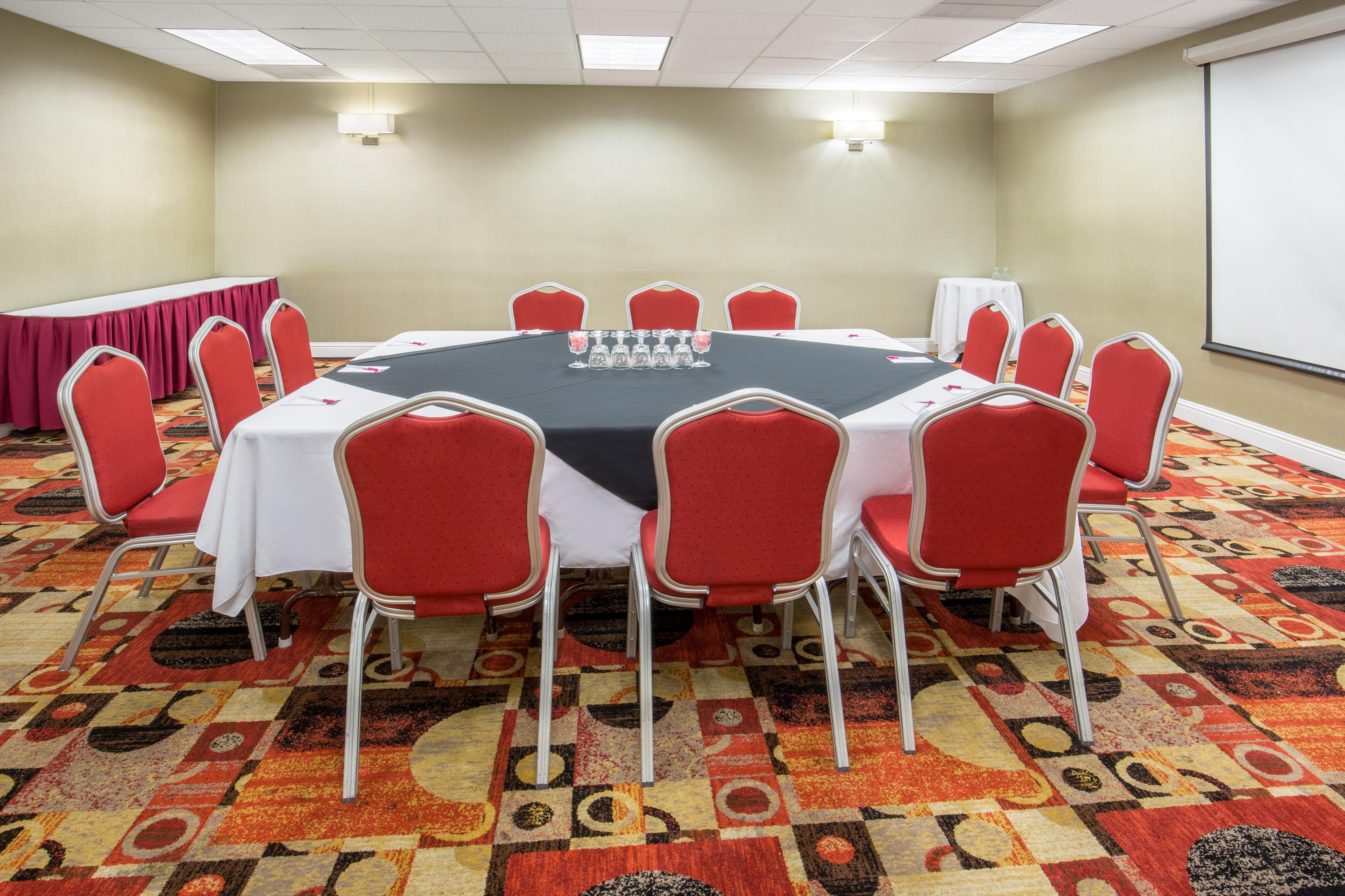 Отель Wyndham Sacramento Carmichael Экстерьер фото